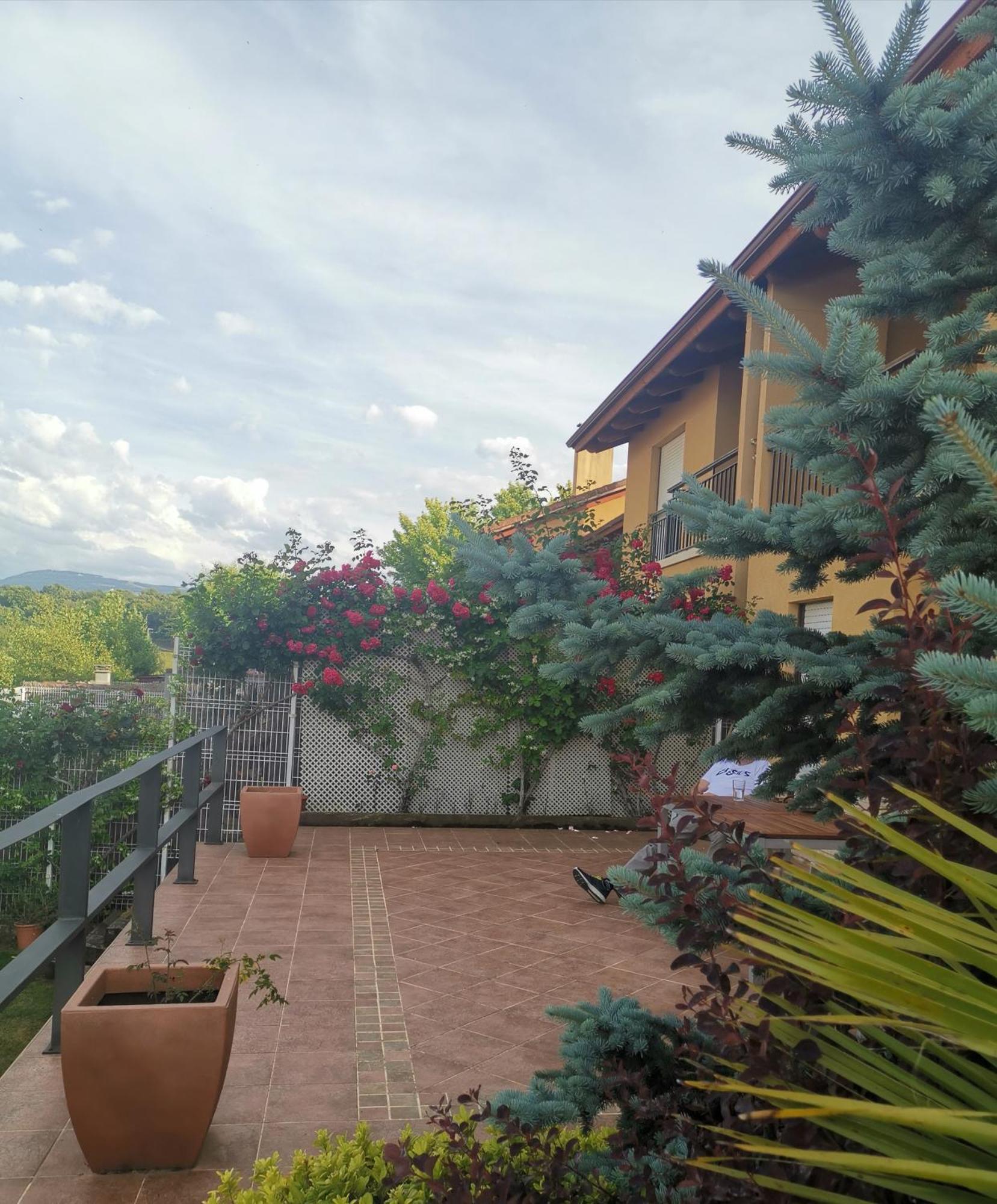 Estancia Con Jardin Entre Golf Y Monte - Cerca Logrono Sojuela Exterior foto